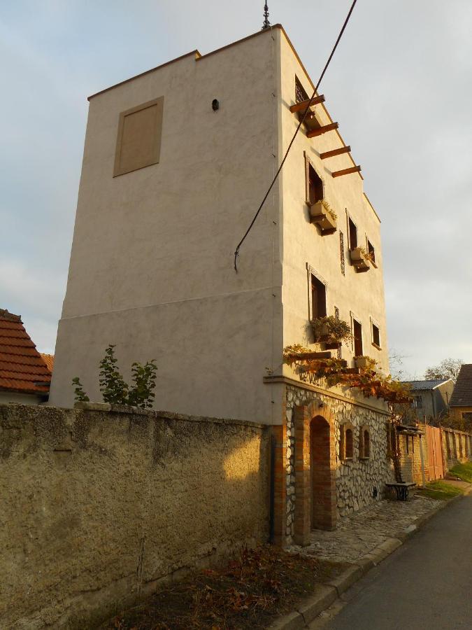 V Zajecskej Vezi Apartment Zajeci Luaran gambar