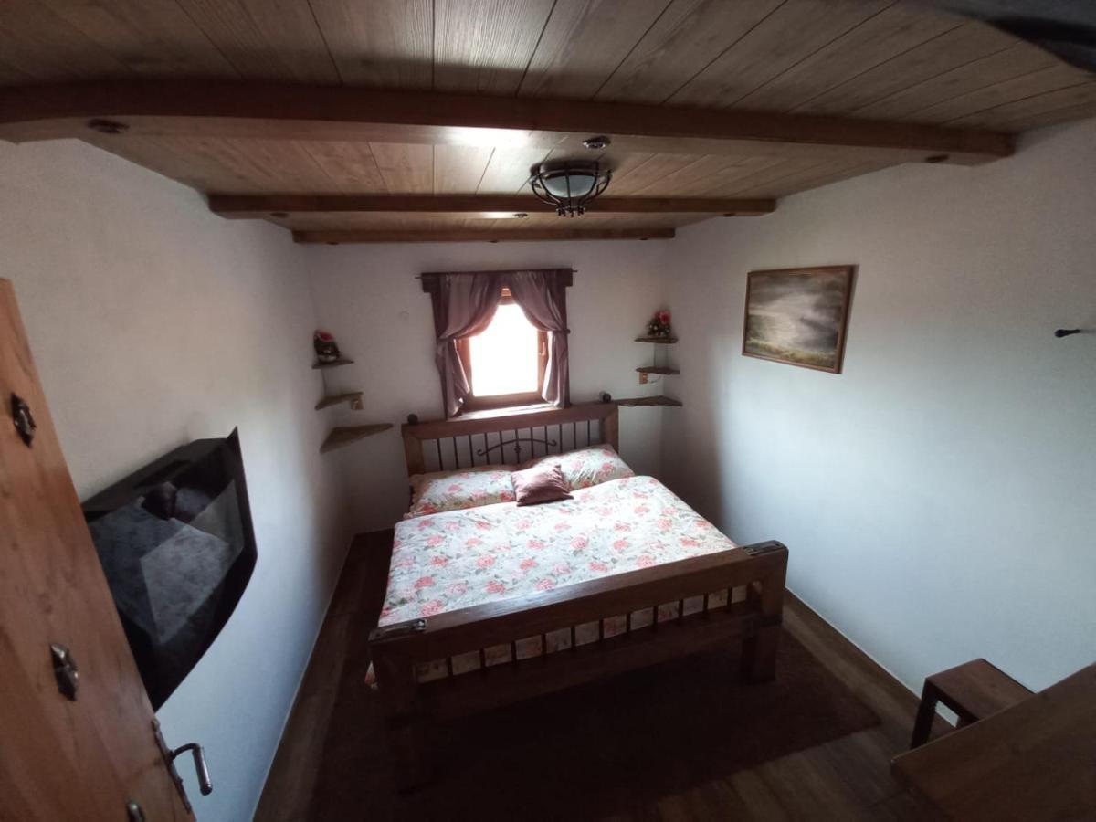 V Zajecskej Vezi Apartment Zajeci Luaran gambar